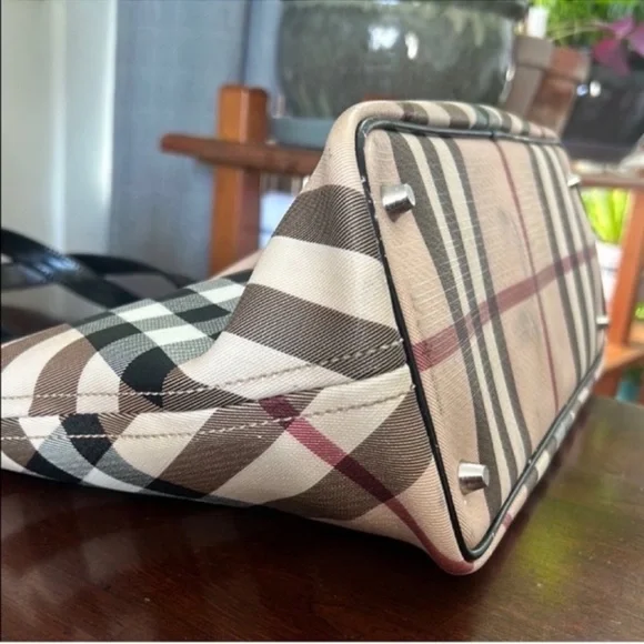 Burberry Black and Tan Checkered Tote - Picture 11 of 12